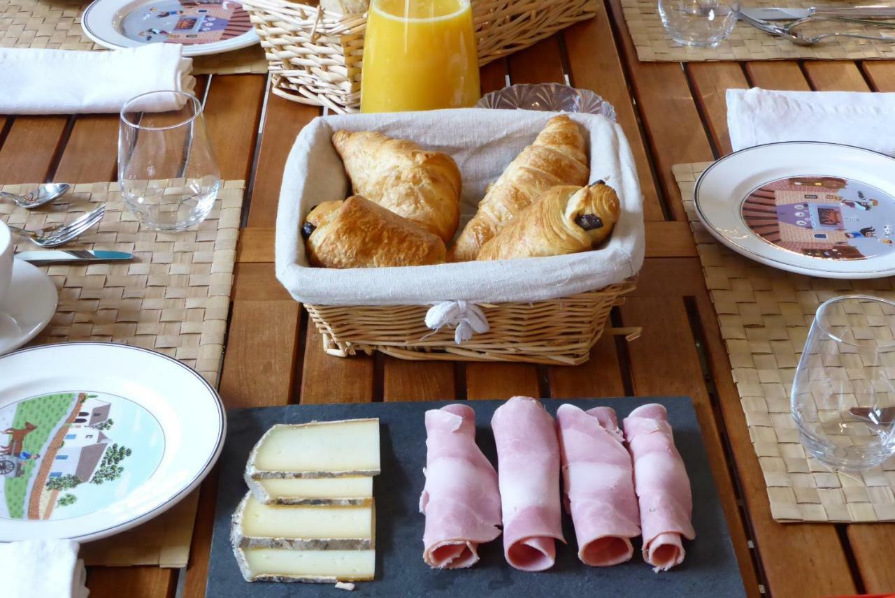Une Chambre A Neuilly Guest House Екстериор снимка