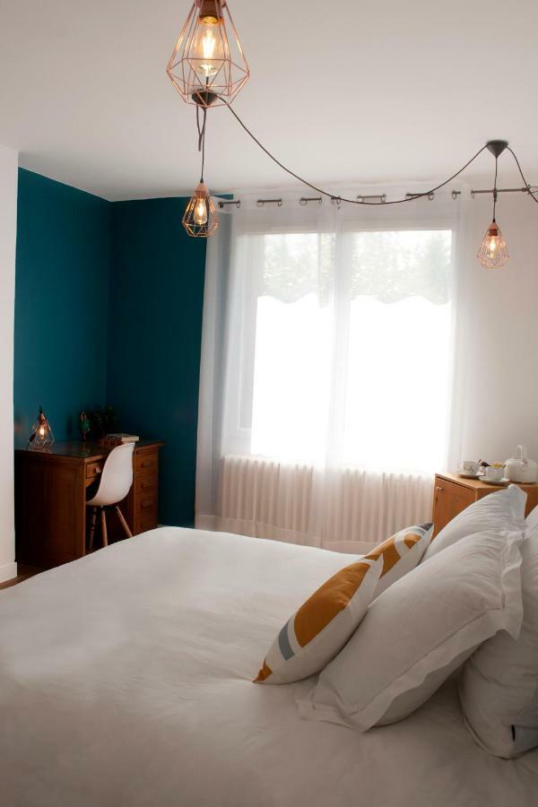 Une Chambre A Neuilly Guest House Екстериор снимка